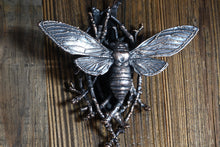 Load image into Gallery viewer, Copper Cicada Wall Hang 7in Height 8in wide