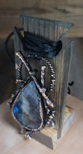 Load image into Gallery viewer, Sticks on Labradorite 0001