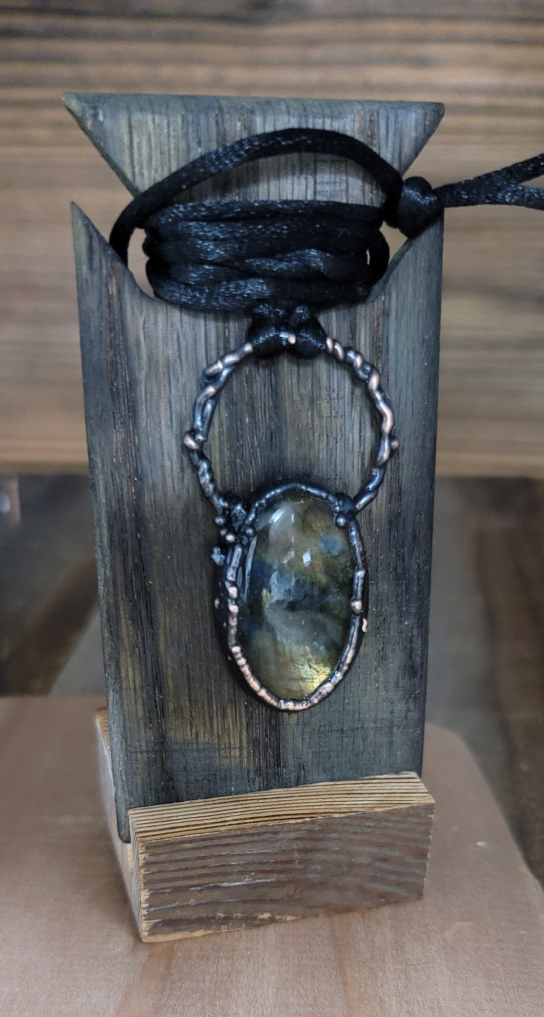 Labradorite 0002