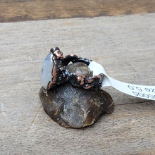 Load image into Gallery viewer, Copper Ring Moonstone size 5.0