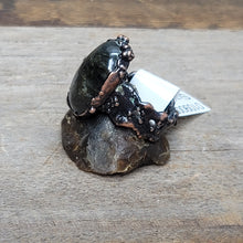 Load image into Gallery viewer, Copper Ring Labradorite size 9.0