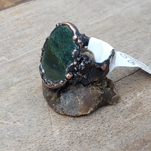 Load image into Gallery viewer, Copper Ring Bloodstone 7.0