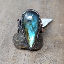 Load image into Gallery viewer, Copper Ring Labradorite 8