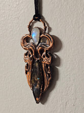 Load image into Gallery viewer, Celestial Veil (moonstone and labradorite)